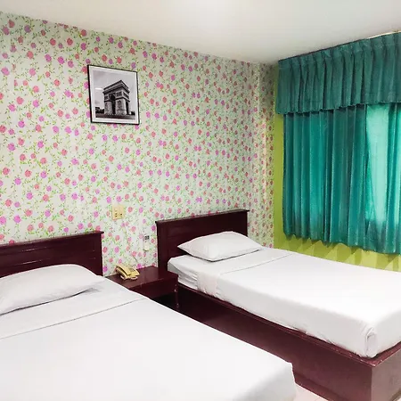 Woodlands Inn Bangkok Exterior photo